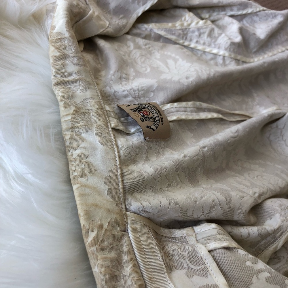 Blazer - Picture 6 of 6